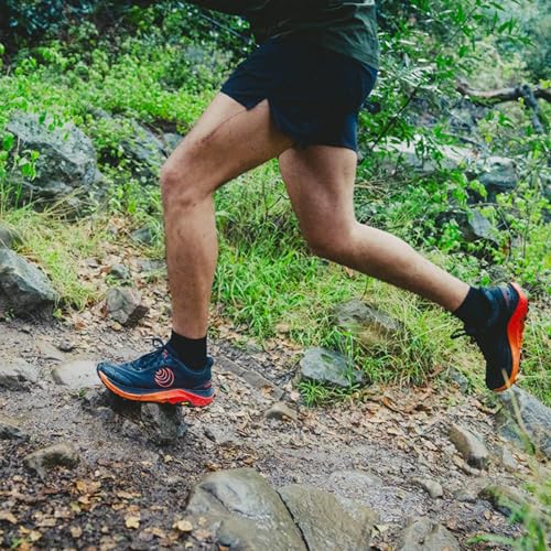 トレイルランニングシューズ ULTRAVENTURE 4 (ウルトラベンチャー 4) 5mmドロップ ブラック/レッド EU M8.5(26.5 cm) メンズ 020098の特徴・詳細 画像